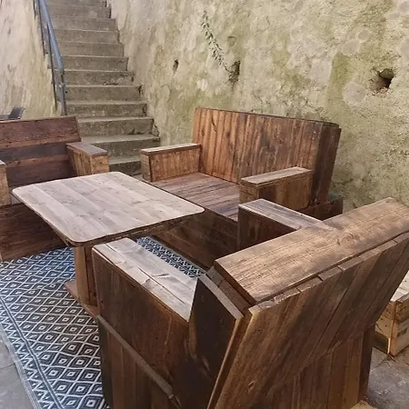 شقة 5, 1er Etage, Un T2 Avec Terrasse, 4 Couchages *