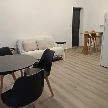 5, 1er Etage, Un T2 Avec Terrasse, 4 Couchages شقة *