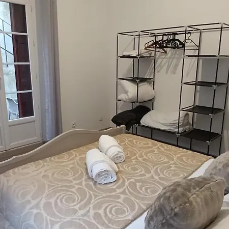 5, 1er Etage, Un T2 Avec Terrasse, 4 Couchages